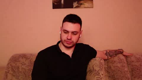 Snapshot of hisoka_morow_ chatting on 2, 4, 2026 Hisoka online show from 2, 4, 2026