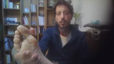 Snapshot of hitmenoww chatting on 17, 10, 2025 hitmenoww online show from 17, 10, 2025