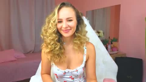 Ksenia online show from 13, 10, 2025