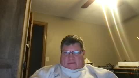 Snapshot of hmmtat chatting on 4, 12, 2024 hmmtat online show from 4, 12, 2024