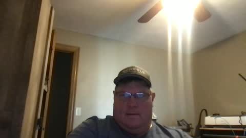 Snapshot of hmmtat chatting on 2, 1, 2025 hmmtat online show from 2, 1, 2025