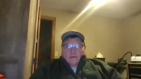 Snapshot of hmmtat chatting on 8, 1, 2025 hmmtat online show from 8, 1, 2025