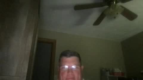 Snapshot of hmmtat chatting on 8, 9, 2025 hmmtat online show from 8, 9, 2025
