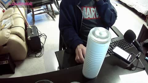 Hentai man online show from 9, 3, 2025