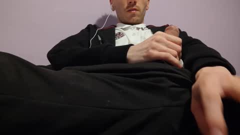 Hocthus -  online show from 4, 2, 2025