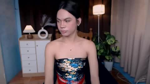 Snapshot of hoellygia chatting on 18, 3, 2026 IM NEW HERE ITS ME GIA online show from 18, 3, 2026