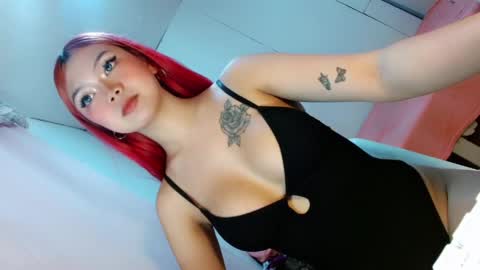 Snapshot of hoelychess chatting on 22, 5, 2026 welcome here guys online show from 22, 5, 2026