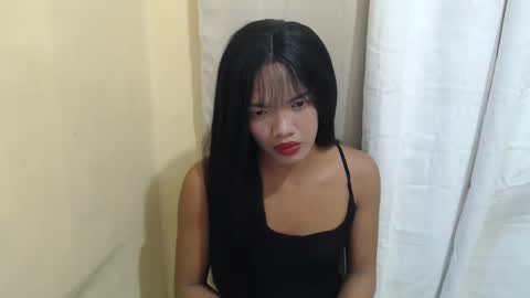 Snapshot of hoelyguine chatting on 16, 1, 2026 Guinevere3 online show from 16, 1, 2026