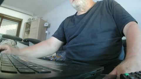 Snapshot of hofnung chatting on 27, 6, 2026 hofnung online show from 27, 6, 2026