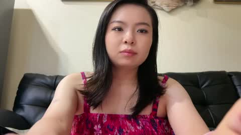 Snapshot of hola_sunflower chatting on 4, 6, 2026 amy online show from 4, 6, 2026