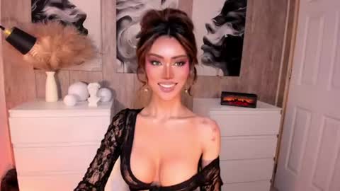 Ms. Laura online show from 4, 7, 2026