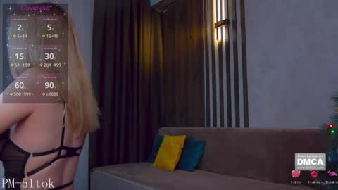 Snapshot of holl1would chatting on 3, 1, 2025 My social media links subscribe to support me online show from 3, 1, 2025