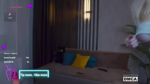 Snapshot of holl1would chatting on 13, 2, 2025 My social media links subscribe to support me online show from 13, 2, 2025