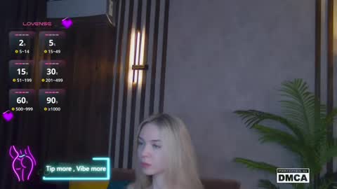 Snapshot of holl1would chatting on 5, 3, 2025 My social media links subscribe to support me online show from 5, 3, 2025