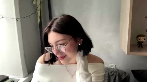 Snapshot of hollisguerrette chatting on 24, 3, 2026 Sofia online show from 24, 3, 2026