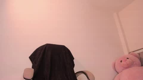 holly_16 online show from 5, 5, 2026