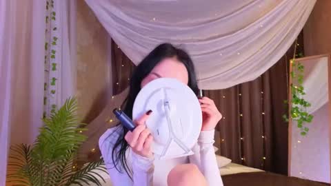 holly_berryy_ online show from 19, 9, 2025