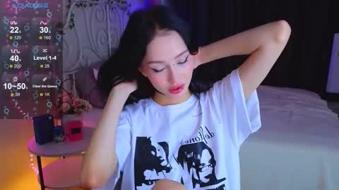 holly_berryy_ online show from 25, 9, 2025