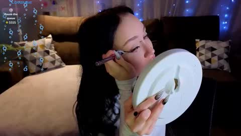 holly_berryy_ online show from 26, 10, 2025