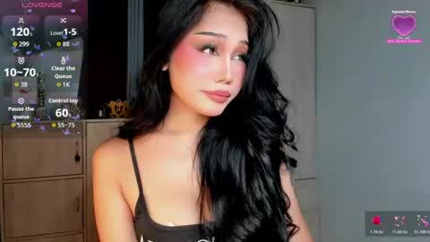 Snapshot of holly_preciousxx chatting on 28, 6, 2026 Hi Im Precious online show from 28, 6, 2026