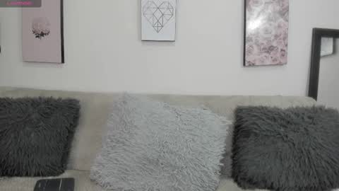 Snapshot of holly_rose69 chatting on 8, 10, 2025 Holly online show from 8, 10, 2025