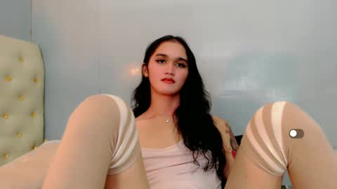 Snapshot of holly_sunshine69 chatting on 26, 12, 2024 Apple online show from 26, 12, 2024