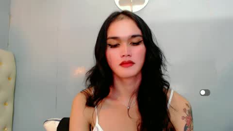 Snapshot of holly_sunshine69 chatting on 27, 12, 2024 Apple online show from 27, 12, 2024