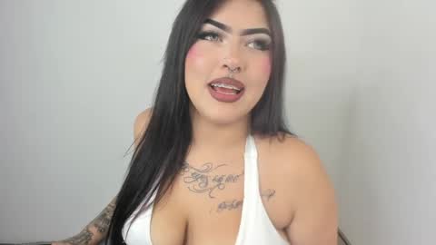 Snapshot of hollycute54 chatting on 23, 5, 2026 Holly online show from 23, 5, 2026