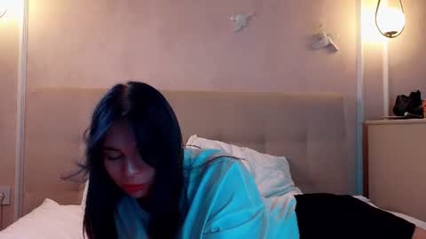 Snapshot of hollyfletchers chatting on 8, 8, 2026 Alex online show from 8, 8, 2026