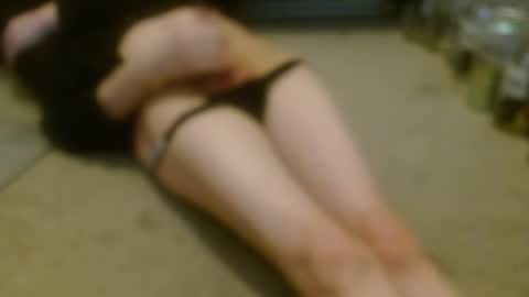 Holly Hawkes online show from 8, 4, 2026