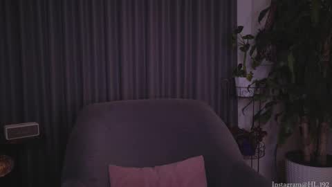 Snapshot of hollylinder_ chatting on 19, 11, 2025 Holly Linder online show from 19, 11, 2025