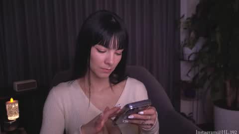 Snapshot of hollylinder_ chatting on 30, 11, 2025 Holly Linder online show from 30, 11, 2025