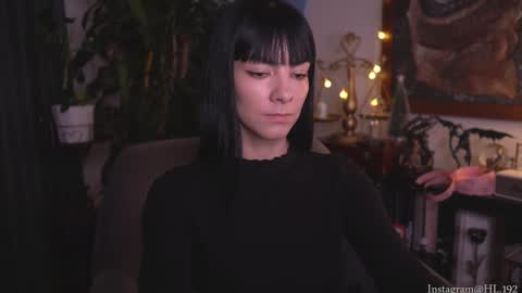 Snapshot of hollylinder_ chatting on 14, 12, 2025 Holly Linder online show from 14, 12, 2025