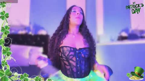 Snapshot of hollys_weett chatting on 18, 3, 2026 Hollys online show from 18, 3, 2026