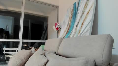 hollyshit_ online show from 2, 12, 2024