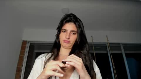 hollyshit_ online show from 6, 12, 2024