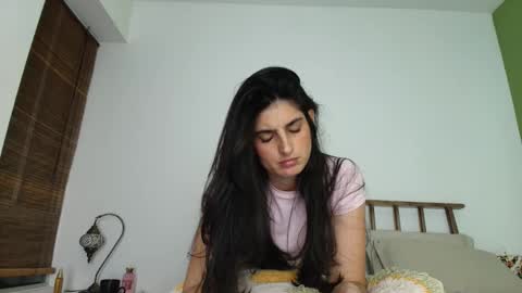 hollyshit_ online show from 7, 2, 2026