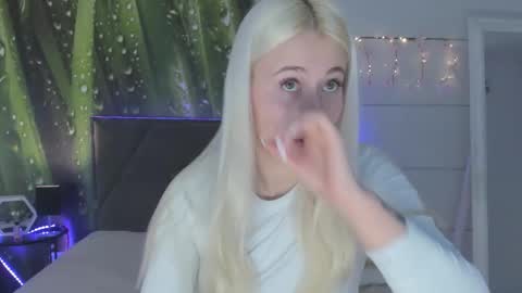 Snapshot of hollytaillor chatting on 30, 3, 2026 HollyTaillor online show from 30, 3, 2026