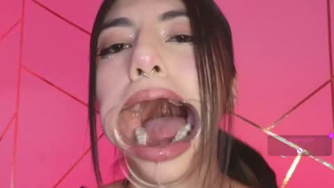 holly online show from 19, 3, 2026