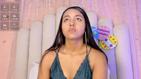 Snapshot of hollyyqueen_ chatting on 1, 5, 2026 Hollyy online show from 1, 5, 2026