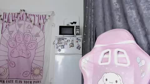 Snapshot of holy420loly chatting on 12, 9, 2025 Ho Lee Sheet online show from 12, 9, 2025