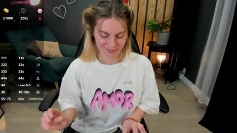 Snapshot of holy_alexa chatting on 12, 12, 2024 Alexa online show from 12, 12, 2024