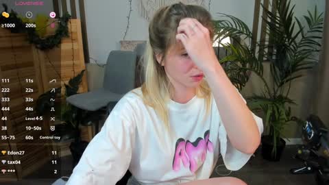Snapshot of holy_alexa chatting on 4, 1, 2025 Alexa online show from 4, 1, 2025