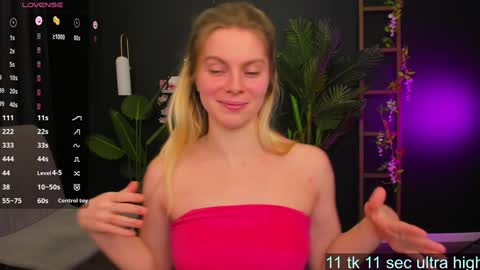 Snapshot of holy_alexa chatting on 17, 1, 2025 Alexa online show from 17, 1, 2025