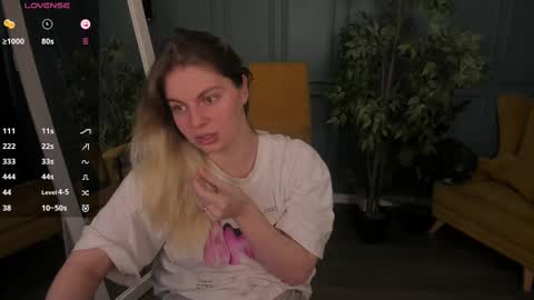 Snapshot of holy_alexa chatting on 12, 3, 2025 Alexa online show from 12, 3, 2025