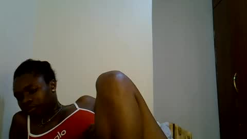 Snapshot of holy_ebony chatting on 25, 6, 2026 holy_ebony online show from 25, 6, 2026