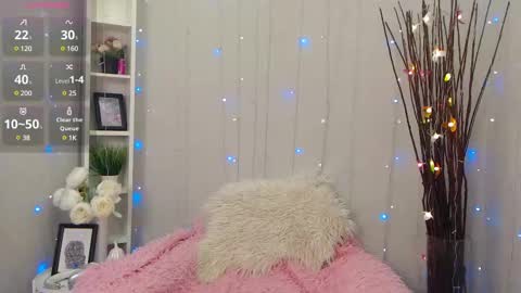 Snapshot of holy_girl_x chatting on 9, 3, 2025 Holy girl online show from 9, 3, 2025