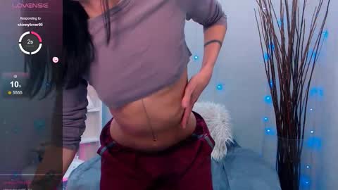 Snapshot of holy_girl_x chatting on 27, 9, 2025 Holy girl online show from 27, 9, 2025