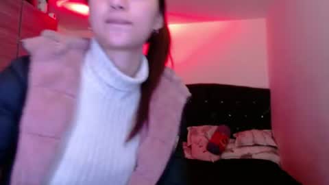 holy_julii online show from 13, 6, 2026