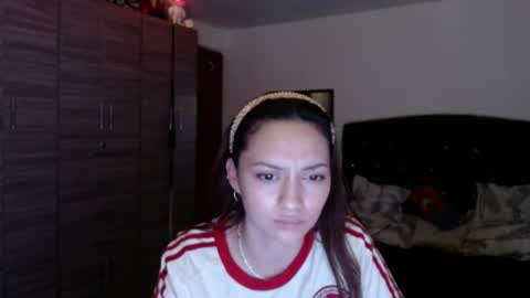 holy_julii online show from 24, 6, 2026